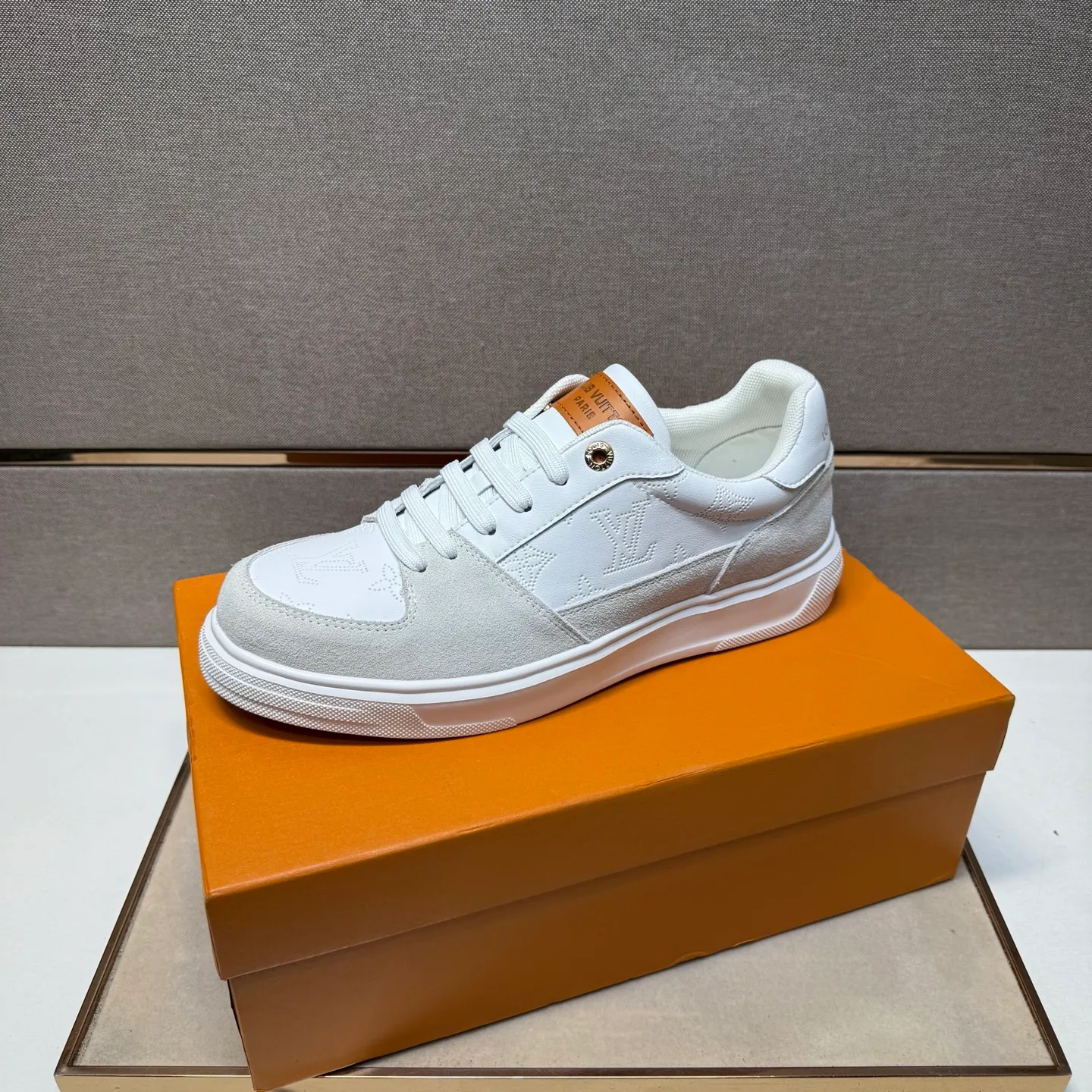 ⬛️Men's shoes 💰p400 [LV～] Men's casual shoes 2025z cabinet sales simultaneously 🔶Size: 38-44 #️⃣ 🔷2 colors🔜The upper is made of multi-material splicing➕Mesh lining, comfortable and breathable, sole: original comfortable and wear-resistant outsole, ⚠️real thing📱photographed🎬real thing is better📢📢📢